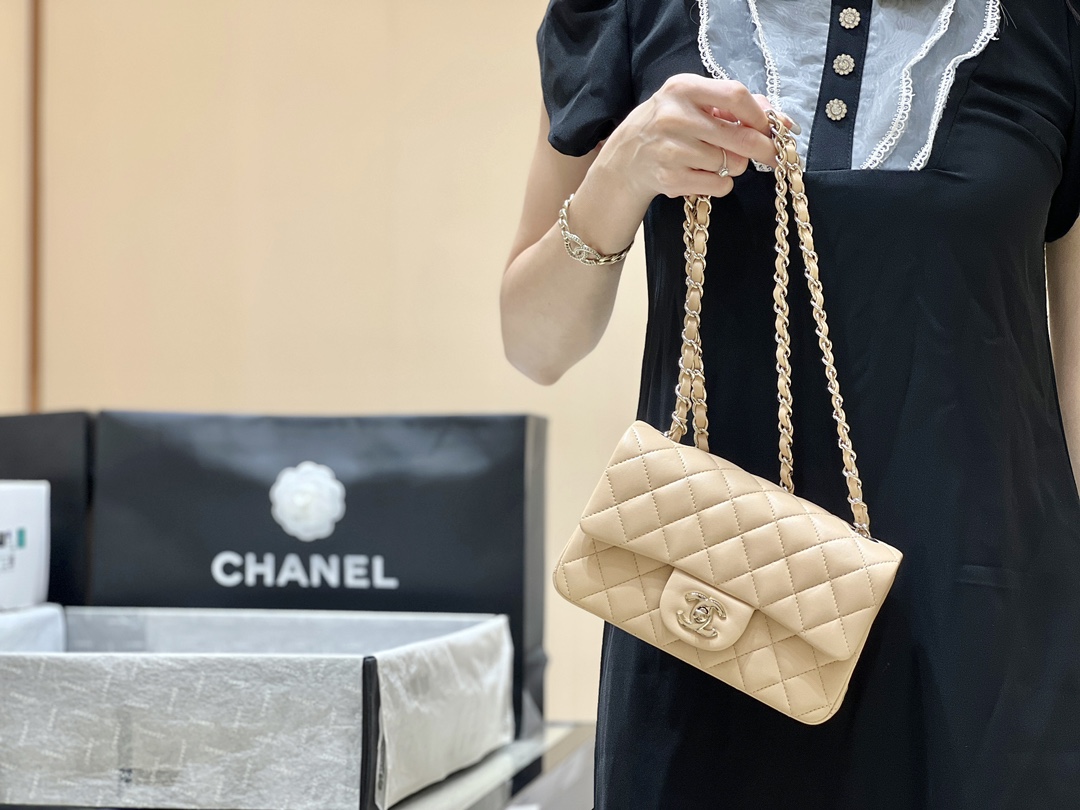 Chanel-Vip-Vintage-Mini-Flap-Shoulder-Bag-Beige-Quilted-Lambskin-Leather